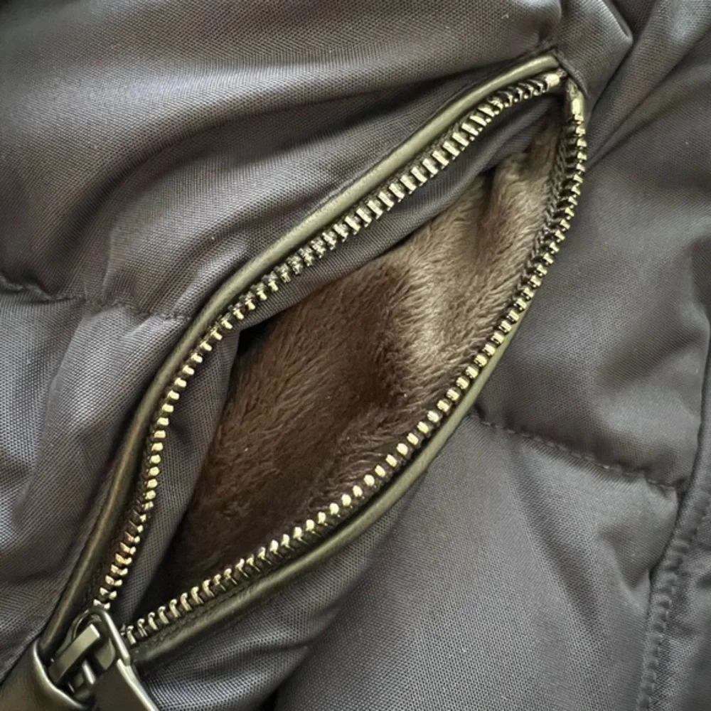 NWT Vince Camuto Quilted Down Fill Bomber Coat with Faux Fur Navy Black XL Women - Picture 11 of 16